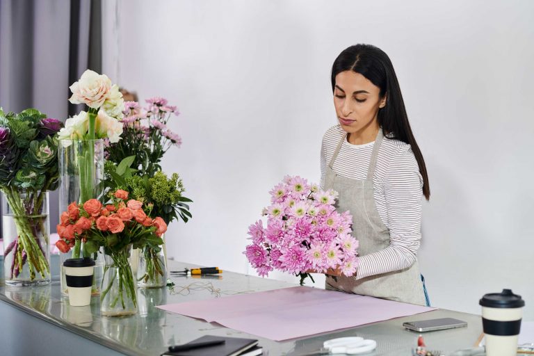 Seasonal Floristry: Designing with the Rhythm of Nature